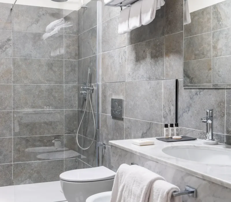 Bagno camera tripla Flom Hotel Firenze